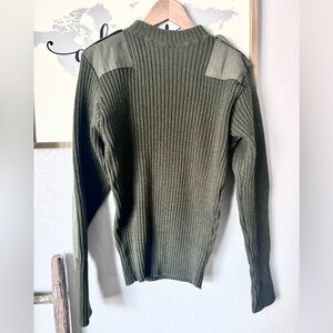 USMC Military Surplus Wool Commando Sweater Size 40 100% wool ARMY GREEN